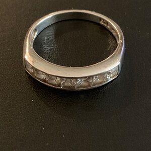 Elegant 925 Silver Band with 7 Square CZ Stones